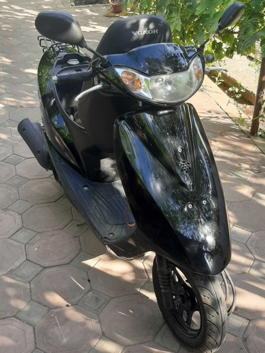 Honda Dio AF 68.