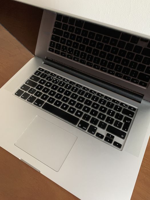 Macbook Pro 15” I7
