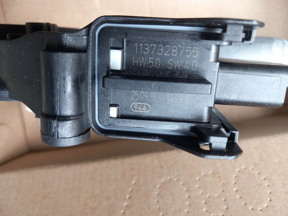 Motor elevador vidro frente esquerdo Citroen C5 2008 a 2019 - NOVO