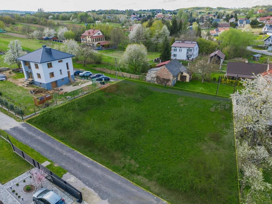 Działka budowlana z warunkami zabudowy 12.5 ar Rzeszów-Zwięczyca, świetna lokalizacja - Więcej