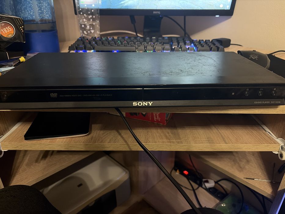 Odtwarzacz plyt DVD/CD