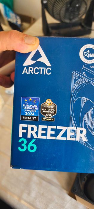 Ventoinhas 120 PC e cooler arctic