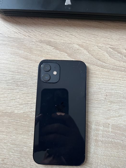 Мобільний телефон Iphone 12