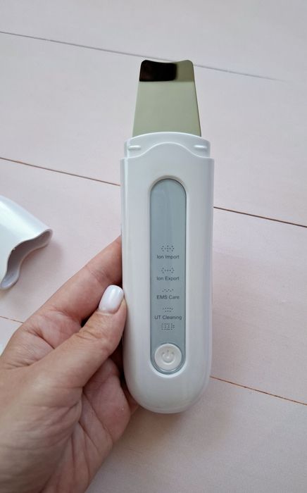 Очиститель пор Ультразвуковий іонний скрабер очисних ABOUT