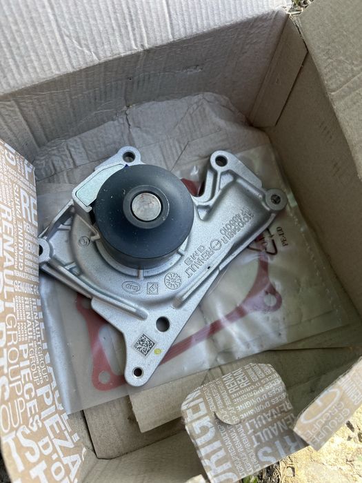 Помпа для Renault К9К 1.5 дизель,Original