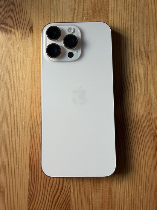 I Phone 16 Pro Max
