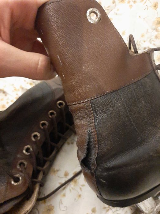 Łyżwy hokejowe, tradycyjne