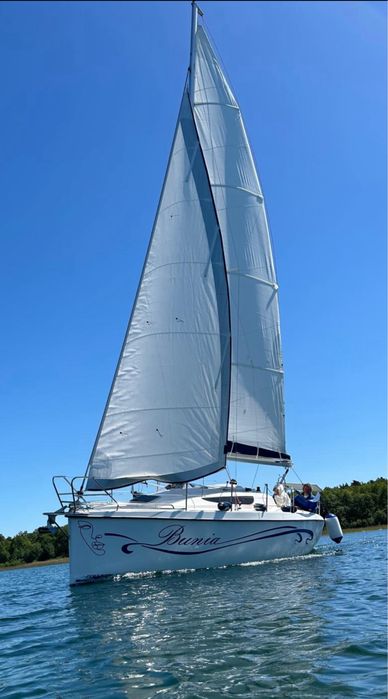 Jacht żaglowy Focus 850