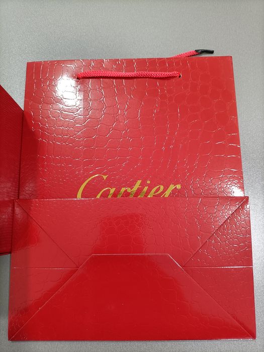 Caixa relógio de luxo Cartier