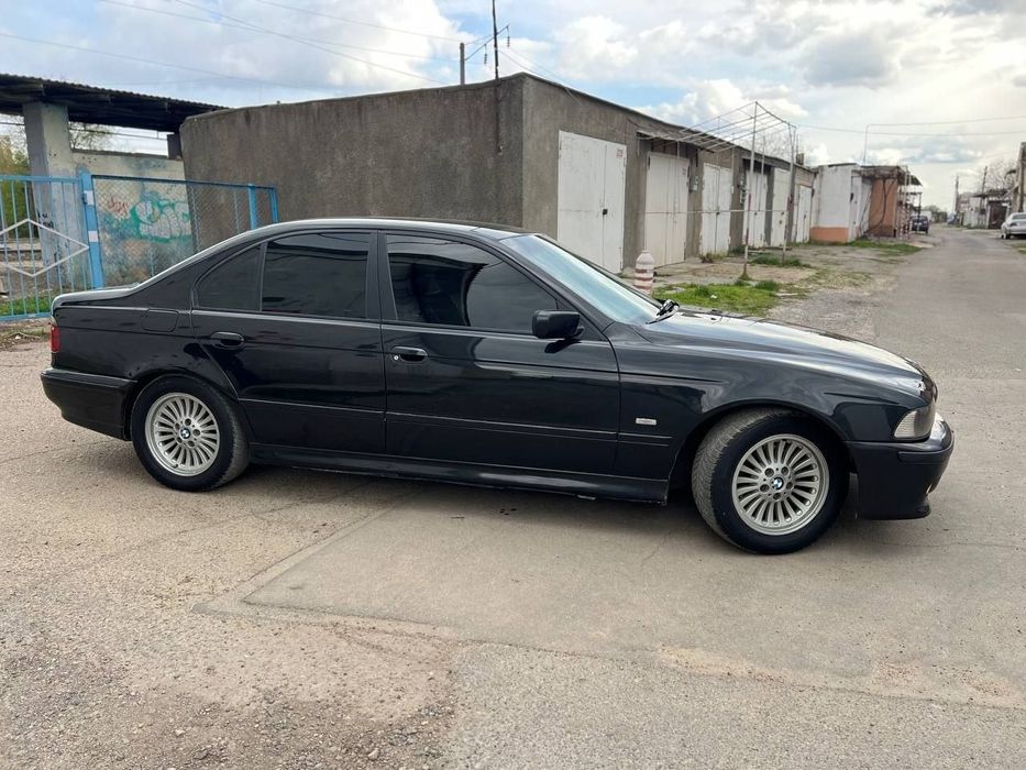 Продам BMW E39 3л дизель, автомат