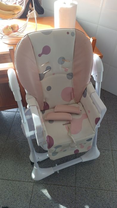 Cadeira de papa rosa