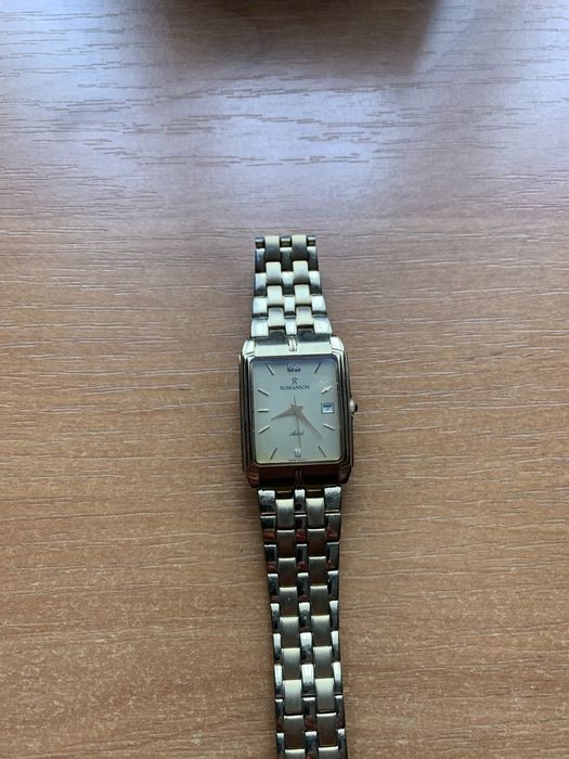 Наручний годиник