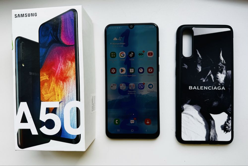 Телефон Samsung А50