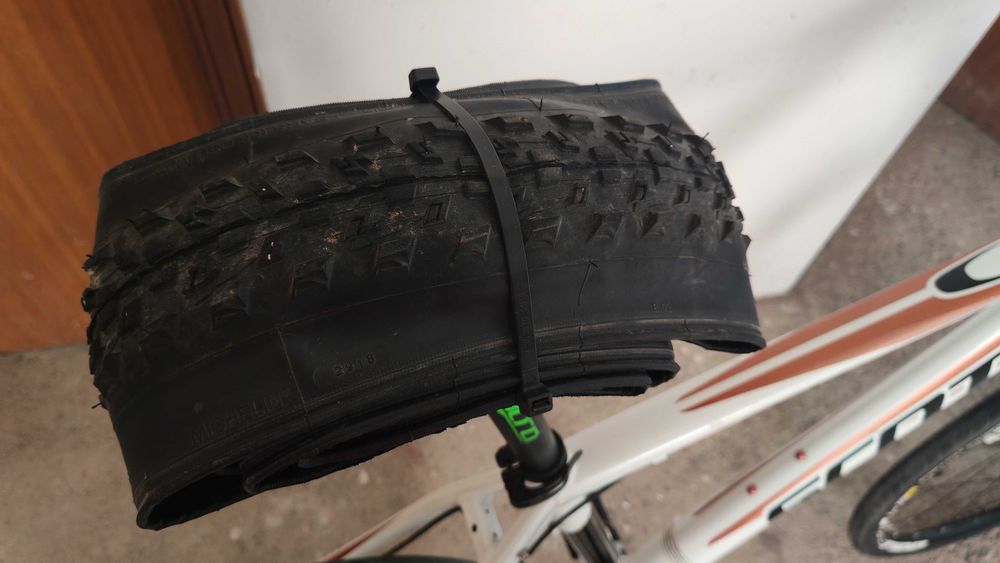 Scott roda 26 com Mavic e suspensão a ar
