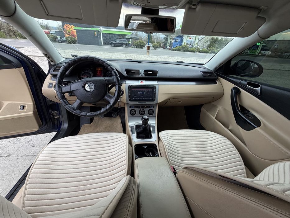 Volkswagen Passat [ Comfortline ]