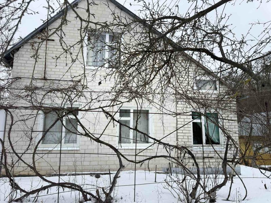 Продаж дачного будинку в селі Деньги