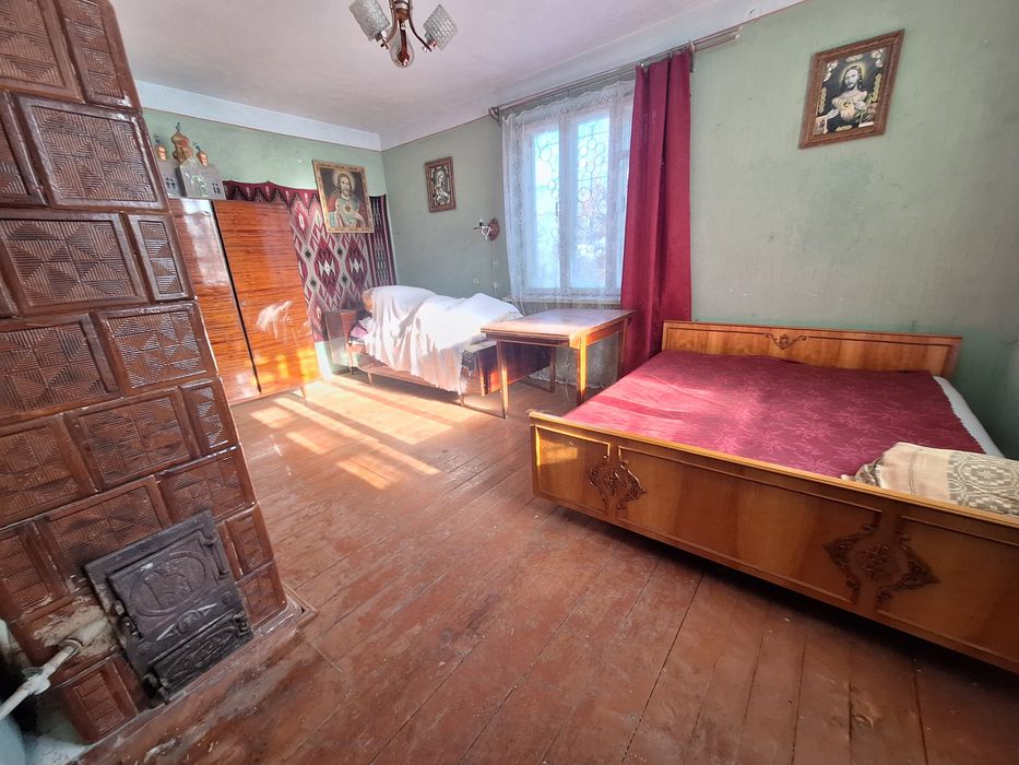 Продаж будинку 20 км від Львова, біля Давидова.