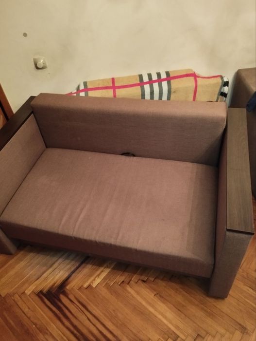 Маленький диванчик
