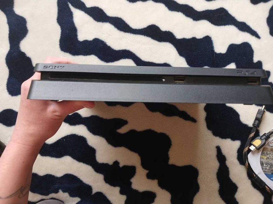 Приставка Sony Playstation 4 Slim 500gb