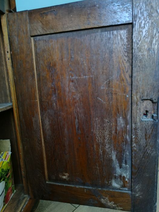 Kredens do renowacji