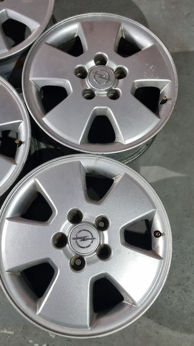 Aluminiowe felgi Opel 5x110 r15