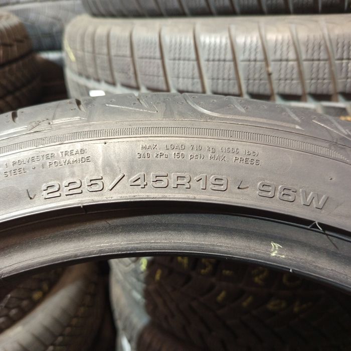 225/45R19 Goodyear Eagle F1 Asymetric 3
