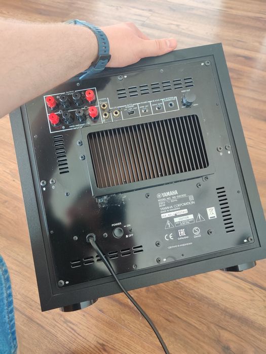 Yamaha YSP-5600 + Subwoofer NS-SW300 + Uchwyt Ścienny Komplet