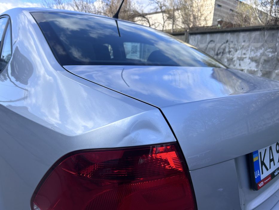 Volkswagen Polo Sedan 2013