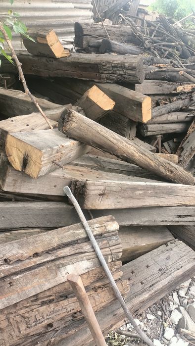 Шпала на дрова и для строительства