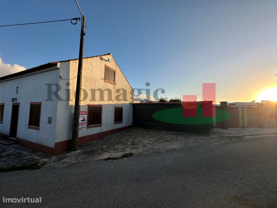 Valado de Santa Quitéria - Alfeizerão Moradia Tradicional com Logra...