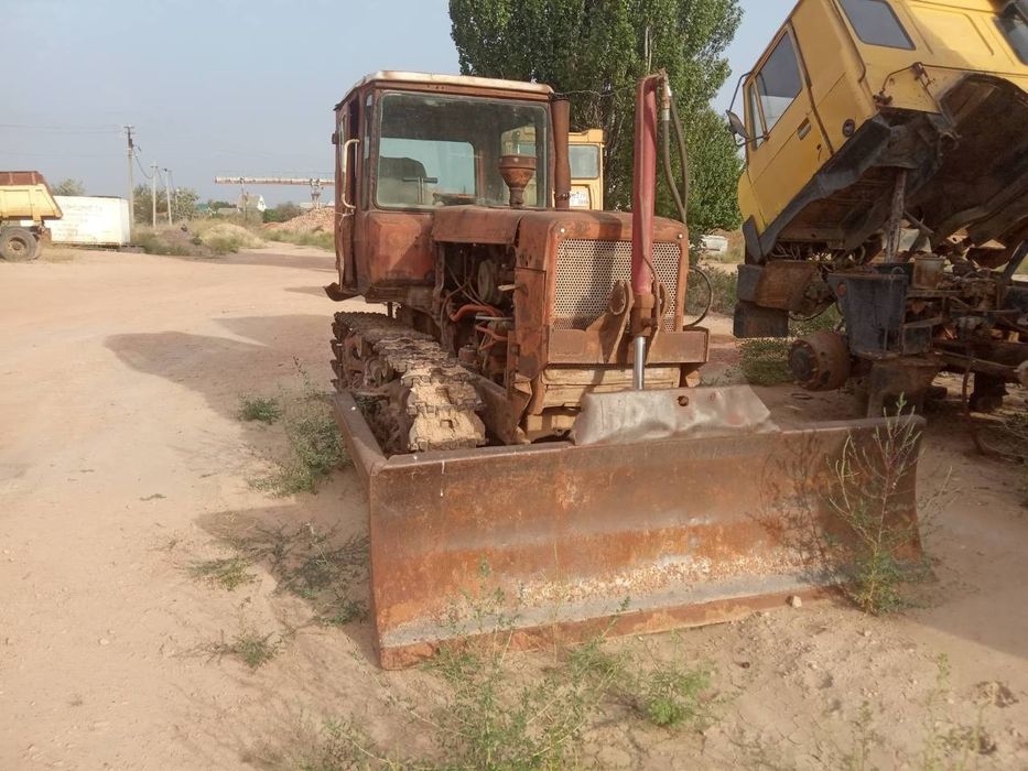 Бульдозер     ДТ-75