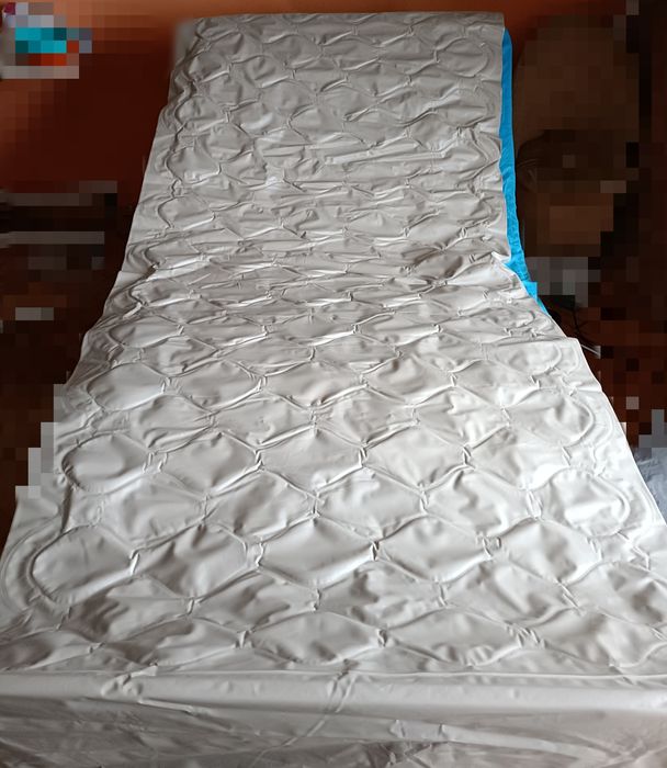 Materac przeciwodlezynowy