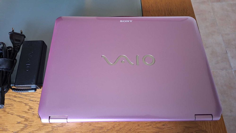 Sony Vaio CS11S- Intel P8400 2.26GHz- 4GB Ram- HDD 500GB- NVidia