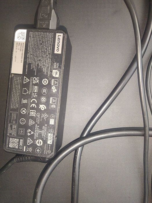 Lenovo ThinkPad T490 – mocny laptop i7, 16 GB, SSD 512 GB, Windows 11