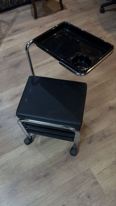 Carrinho banco para manicure