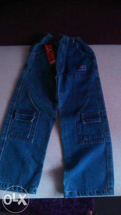 Новые джинсы на мальчика