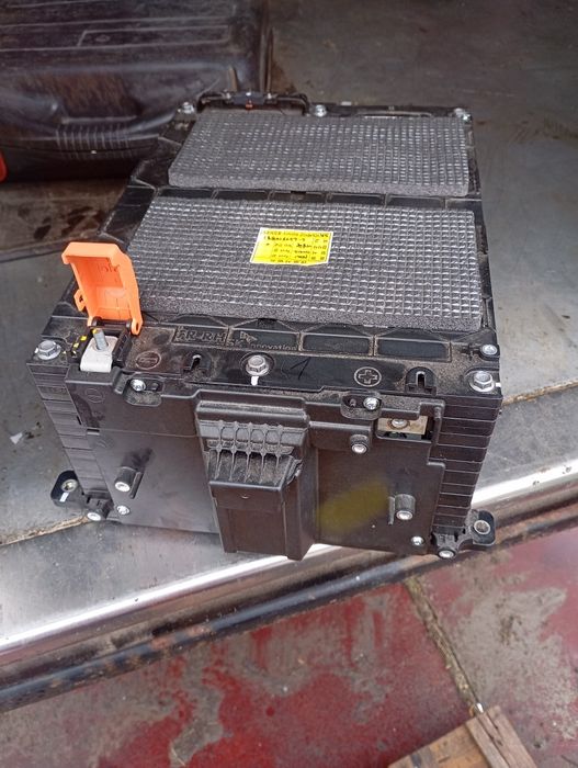 Продам акумуляторні збірки,модулі або пластини ,lg chem,sk innovation