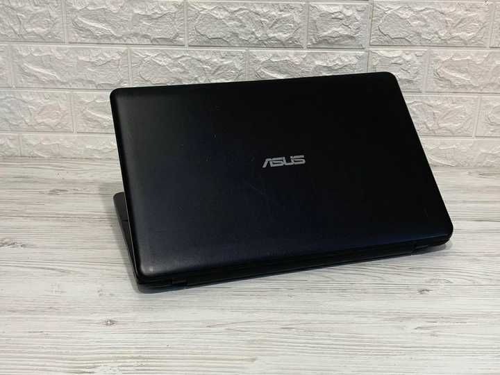 Ноутбук Asus экран17.3, Intel 2.48 GHz, 8 RAM, 256 SSD+500 HDD
