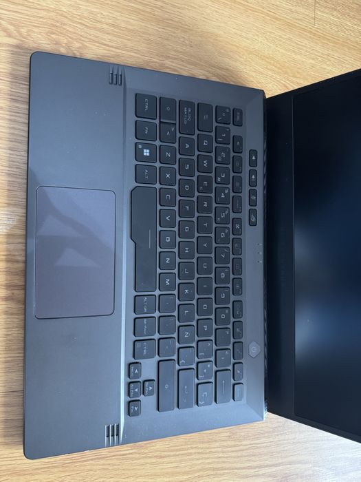 Portátil Gaming ASUS ROG Zephyrus G14