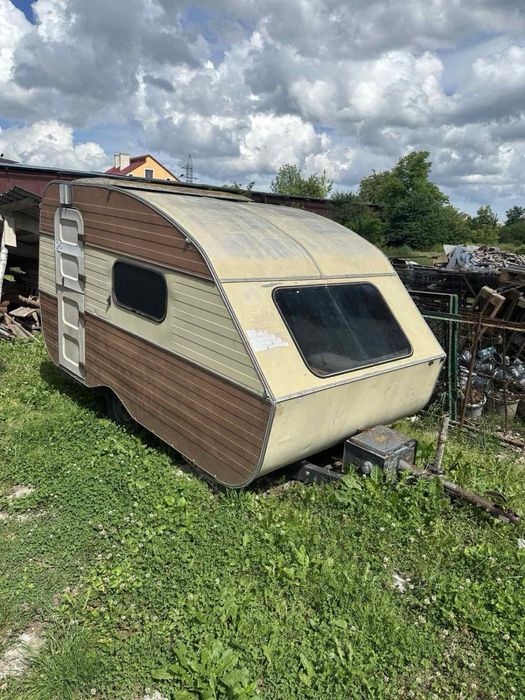 Кемпінг одноосний