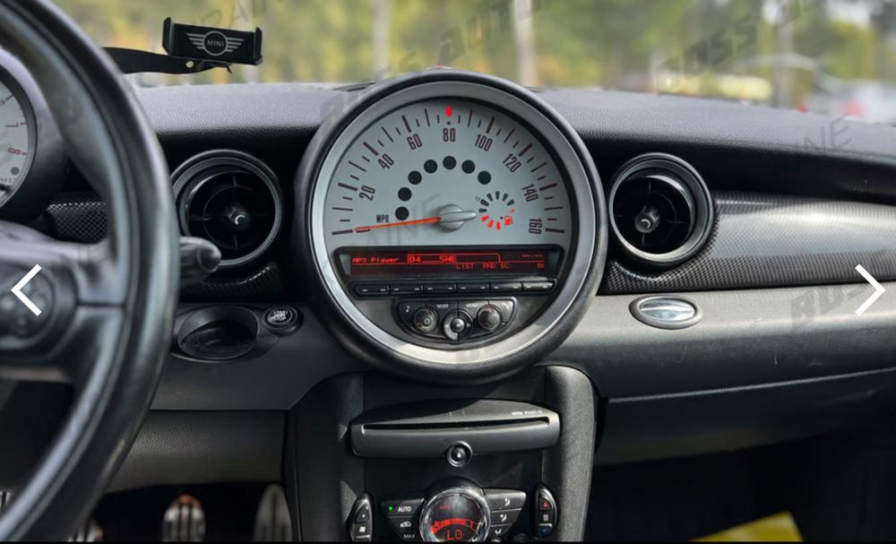 MINI Cooper Clubman S 2011