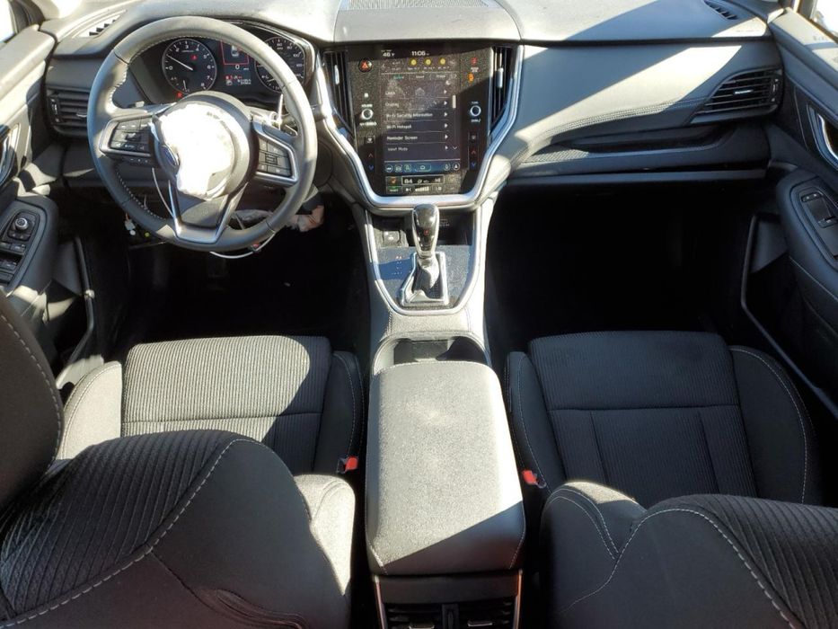 Продам subaru legacy 2025 року