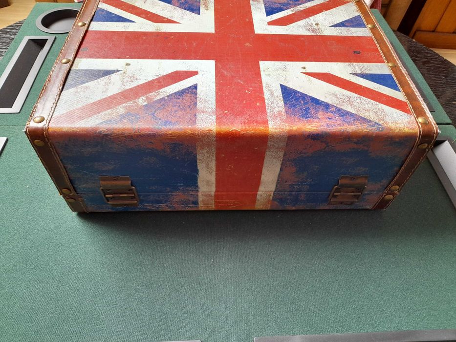 Mala retro madeira forrada tela pintada bandeira UK usada bom estado
