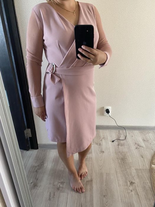 Сукня класична жіноча