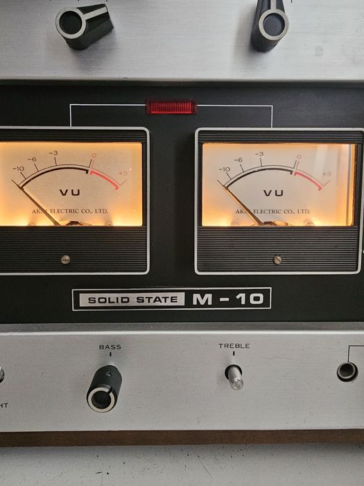 AKAI M10 Solid State