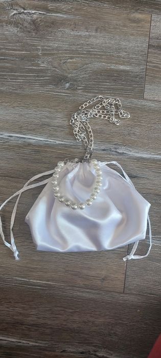 Biała nowa torebka komunijna