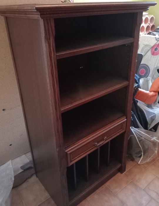 Móvel para televisão impecável