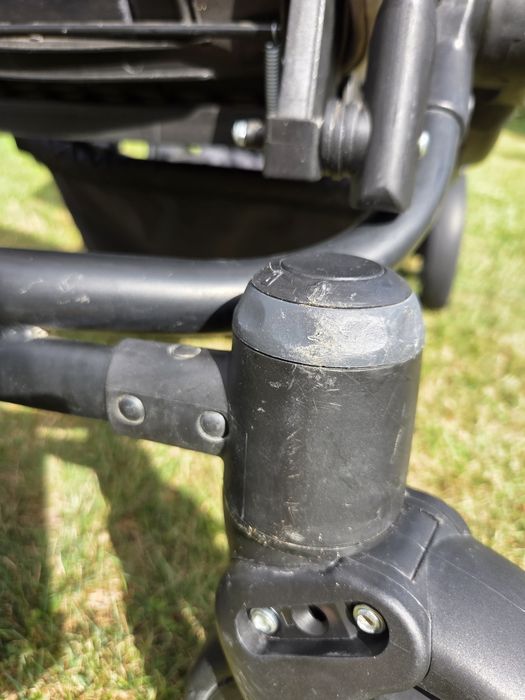 Коляска 2 в 1 (люлька і прогулянковий блок) Bebetto B 42 Pro бежева в