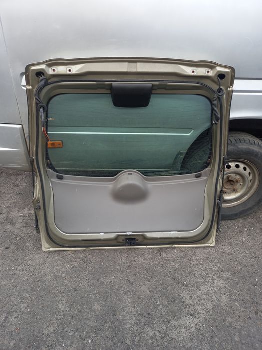 Ляда Nissan Micra