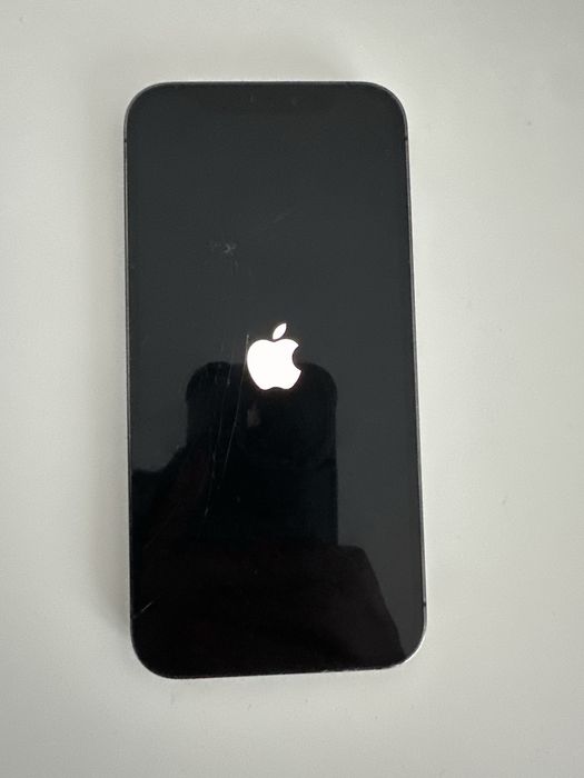 Iphone 12 pro com 128GB com o ecrã partido mas com otimo funcionamento